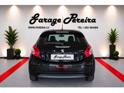 Peugeot 208 1.6 HDI 92 STYLE 1 HAND