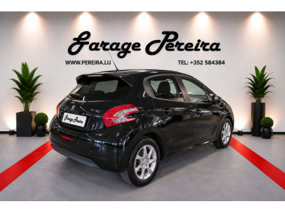 Peugeot 208 1.6 HDI 92 STYLE 1 HAND