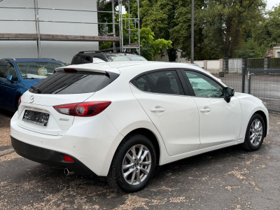 Mazda 3 Lim. Center-Line