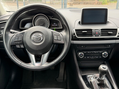 Mazda 3 Lim. Center-Line