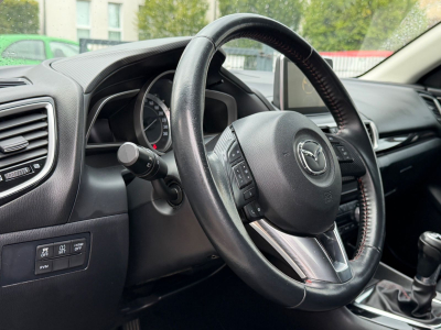 Mazda 3 Lim. Center-Line