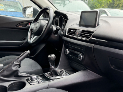 Mazda 3 Lim. Center-Line