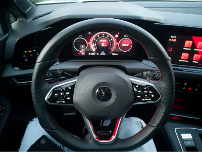 Volkswagen Golf GTI CLUBSPORT 2.0 DSG 300 H/K HEAD UP