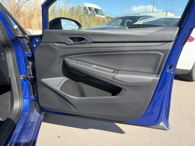 Volkswagen Golf R Golf VIII Lim. R PERFORMANCE 4MOTION/ACC/NAVI/VMAX/NAPPA...