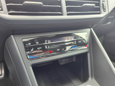 Volkswagen Taigo 1.0 TSI R-LINE CARPLAY GPS CAMERA TOIT OUVRANT SIEGES CHAUFF