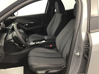 Peugeot 2008 Hybrid 145 e-DCS6 Allure