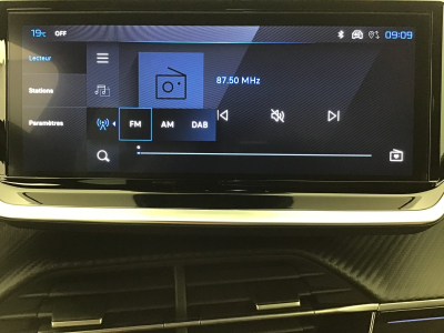 Peugeot 2008 Hybrid 145 e-DCS6 GT