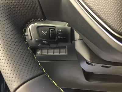Peugeot 2008 Hybrid 145 e-DCS6 GT