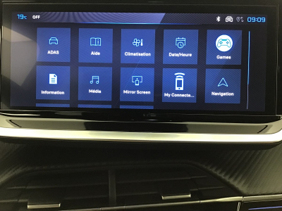 Peugeot 2008 Hybrid 145 e-DCS6 GT