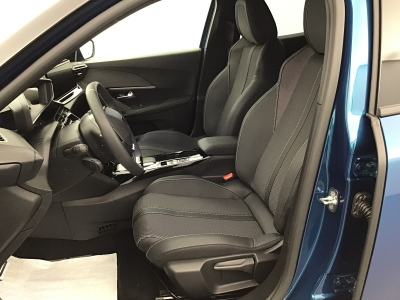 Peugeot 2008 Hybrid 145 e-DCS6 GT