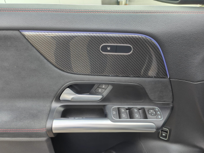 Mercedes-Benz GLA 200 GLA 200 7G-DCT PACK AMG CARPLAY GPS SIEGE CHAUFFANTS