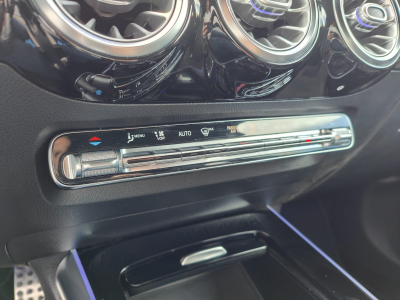 Mercedes-Benz GLA 200 GLA 200 7G-DCT PACK AMG CARPLAY GPS SIEGE CHAUFFANTS