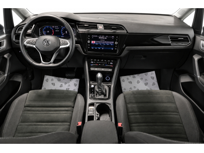 Volkswagen Touran NEW MODEL 2.0 TDI 150 DSG R-LINE 7 SITZE IQ LIGHT NAVI