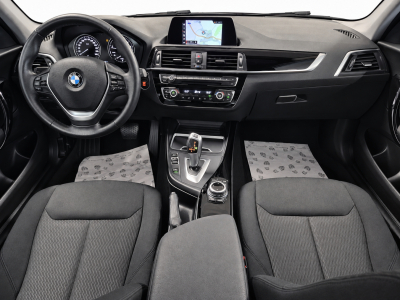 BMW 120 i FACELIFT AUTO LED NAVI