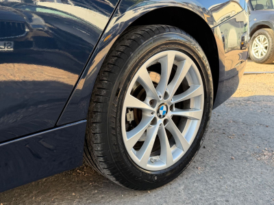 BMW 320 d Touring  xDrive Luxury Line|AHK/HEAD UP