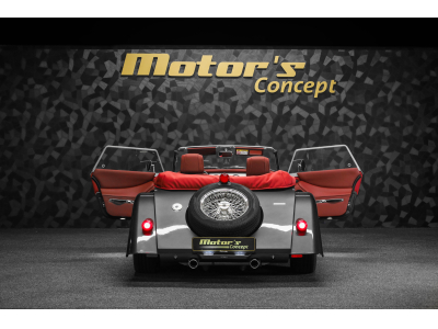 Morgan Plus 4 Dark Silver Metallic / Mulberry