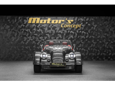 Morgan Plus 4 Dark Silver Metallic / Mulberry