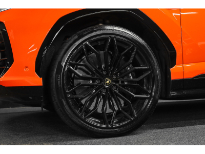 Lamborghini Urus SE - ARANCIO EGON