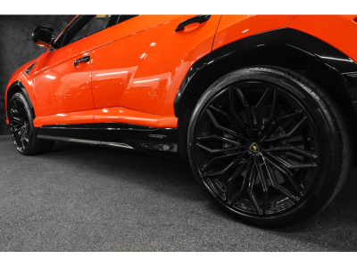 Lamborghini Urus SE - ARANCIO EGON