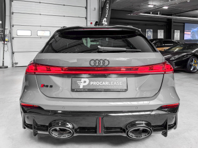 Audi RS5 Audi RS5 Avant Performance/PLATEAU/SOFORT/KERAMIK/CARBONE/ RS Sport Plus/MASSAGE/B&O 3D/21