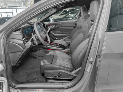 Audi RS5 Audi RS5 Avant Performance/PLATEAU/SOFORT/KERAMIK/CARBONE/ RS Sport Plus/MASSAGE/B&O 3D/21