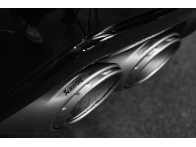 Lamborghini Urus S V8 - AKRAPOVIC