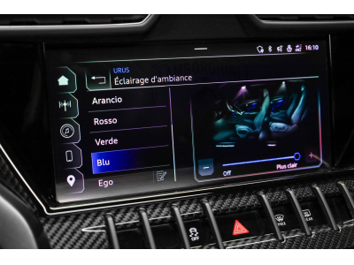 Lamborghini Urus S V8 - AKRAPOVIC