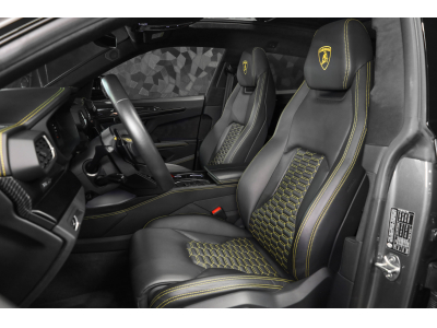 Lamborghini Urus S V8 - AKRAPOVIC