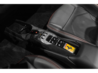 Ferrari 296 GTS NERO DS 1250 V6 BI-TURBO