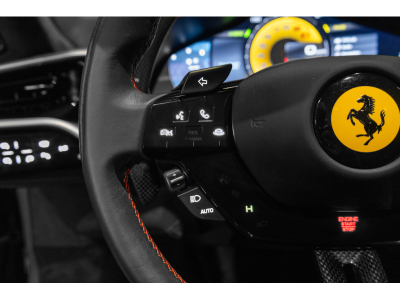Ferrari 296 GTS NERO DS 1250 V6 BI-TURBO