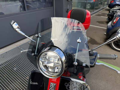 Vespa GTS 310 MICKEY MOUSE , édition spéciale GAS