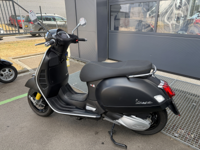Vespa GTS 300 SuperTech