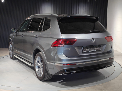 Volkswagen Tiguan Allspace R-Line 2.0 TDI DSG 7 PLACES CARPLAY SIEGE CHAUFFANTS BLUETHOOT TOIT OUVRANT