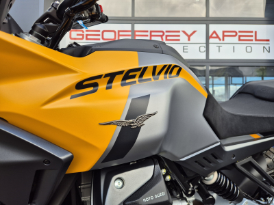 Moto Guzzi Stelvio 