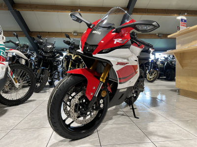 Yamaha R7 70 TH