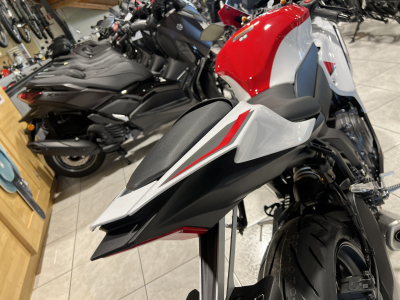 Yamaha R7 70 TH