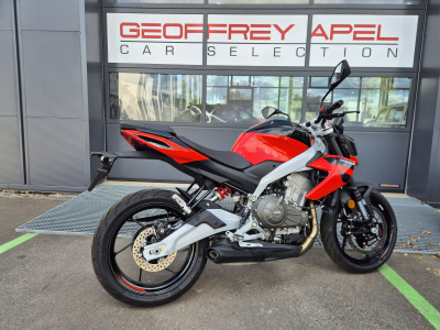 Aprilia Tuono 457 