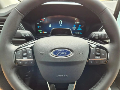 Ford Kuga 2.5 PHEV 243 Auto Titanium
