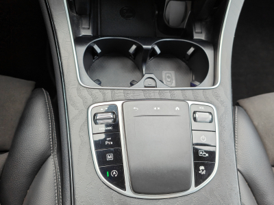 Mercedes-Benz GLC 200 PACK AMG 4 MATIC BLUETOOTH SIEGE CHAUFFANT GPS CARPLAY