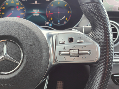 Mercedes-Benz GLC 200 PACK AMG 4 MATIC BLUETOOTH SIEGE CHAUFFANT GPS CARPLAY