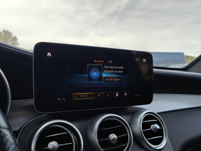 Mercedes-Benz GLC 200 PACK AMG 4 MATIC BLUETOOTH SIEGE CHAUFFANT GPS CARPLAY