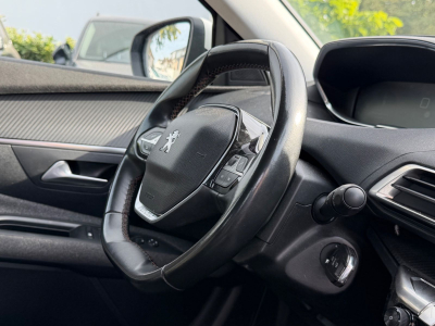 Peugeot 3008 Active 1.6 BlueHDi