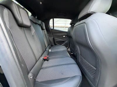 Peugeot 208 GT / KAMERA / LED /
