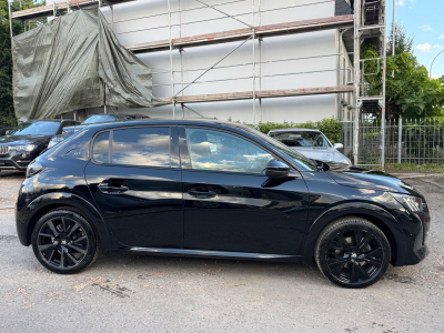 Peugeot 208 GT / KAMERA / LED /