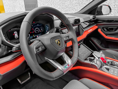 Lamborghini Urus URUS SE/NEW 2025/ STOCK AVAILABLE DIRECTLY