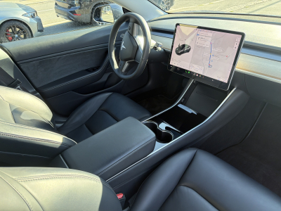 Tesla Model 3 239 KW - 325 CV STANDARD PLUS