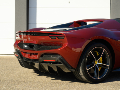 Ferrari 296 GTS RUBINO MICALIZZATO - CARBONE - LIFT - DAYTONA - JANTES FORGÉES