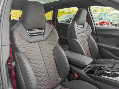 Audi RS5 Audi RS5 Avant SOFORT/RS Sport +/B&O 3D/21