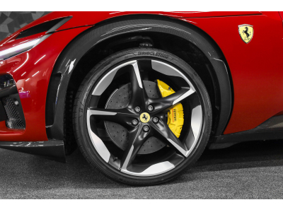 Ferrari Purosangue V12 - ROSSO MUGELLO / FULL CARBONE