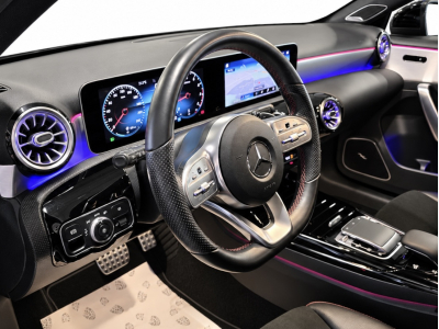 Mercedes-Benz A 35 AMG 2.0 TURBO 4MATIC CUIR NAVI